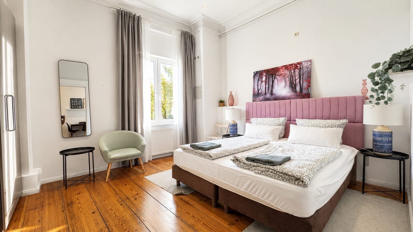 Bedroom 1 in Brückenstraße, 3.OG, photograph 1 of 3