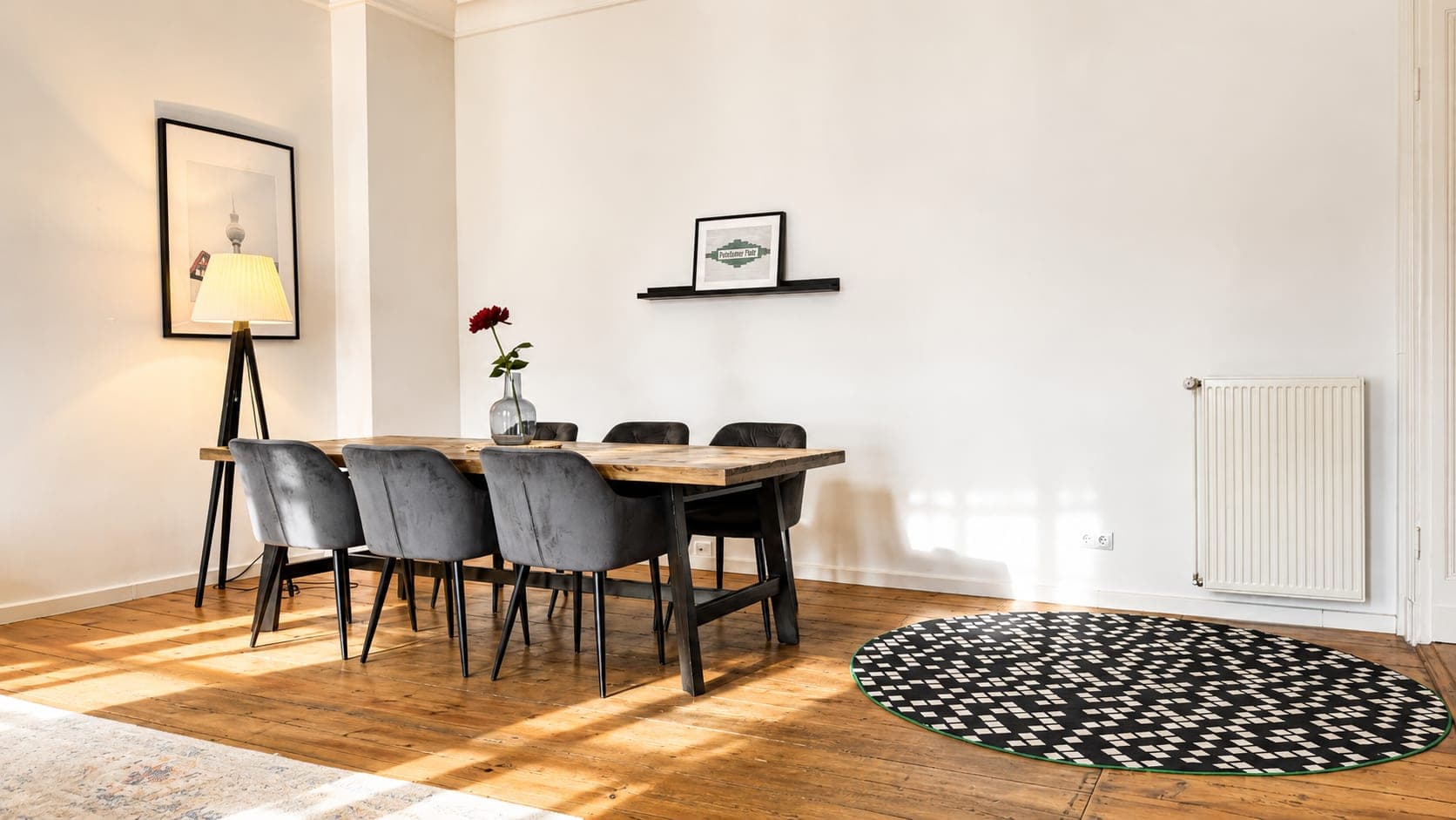 Dining area in Brückenstraße, 3.OG, photograph 5 of 5