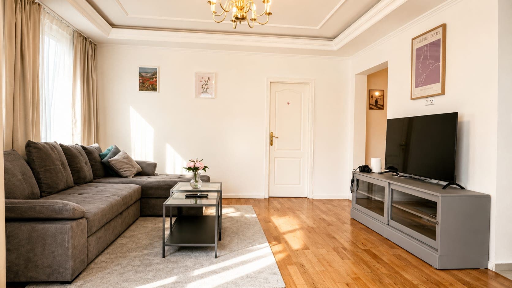 Living room in Flat 102, photograph 2 of 6