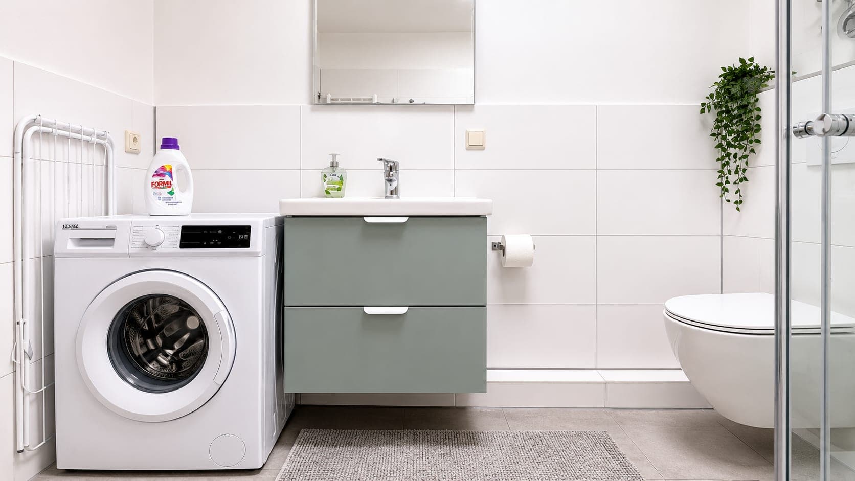 Bathroom in Flat 103, photograph 1 of 2