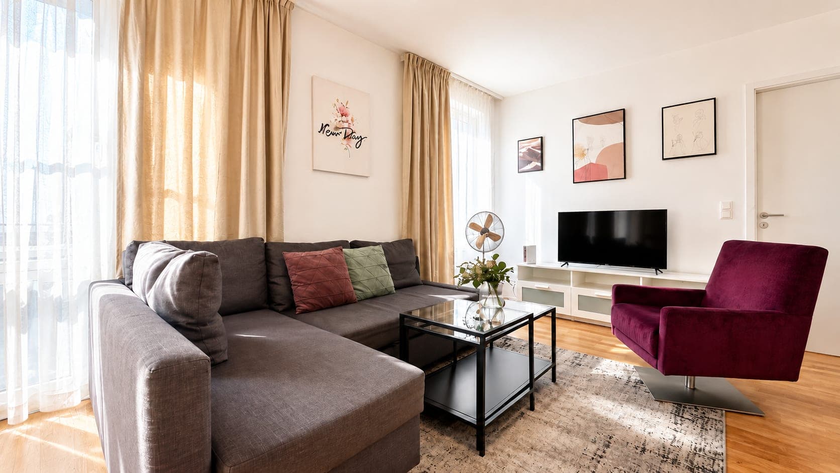 Living room in Flat 103, photograph 2 of 2