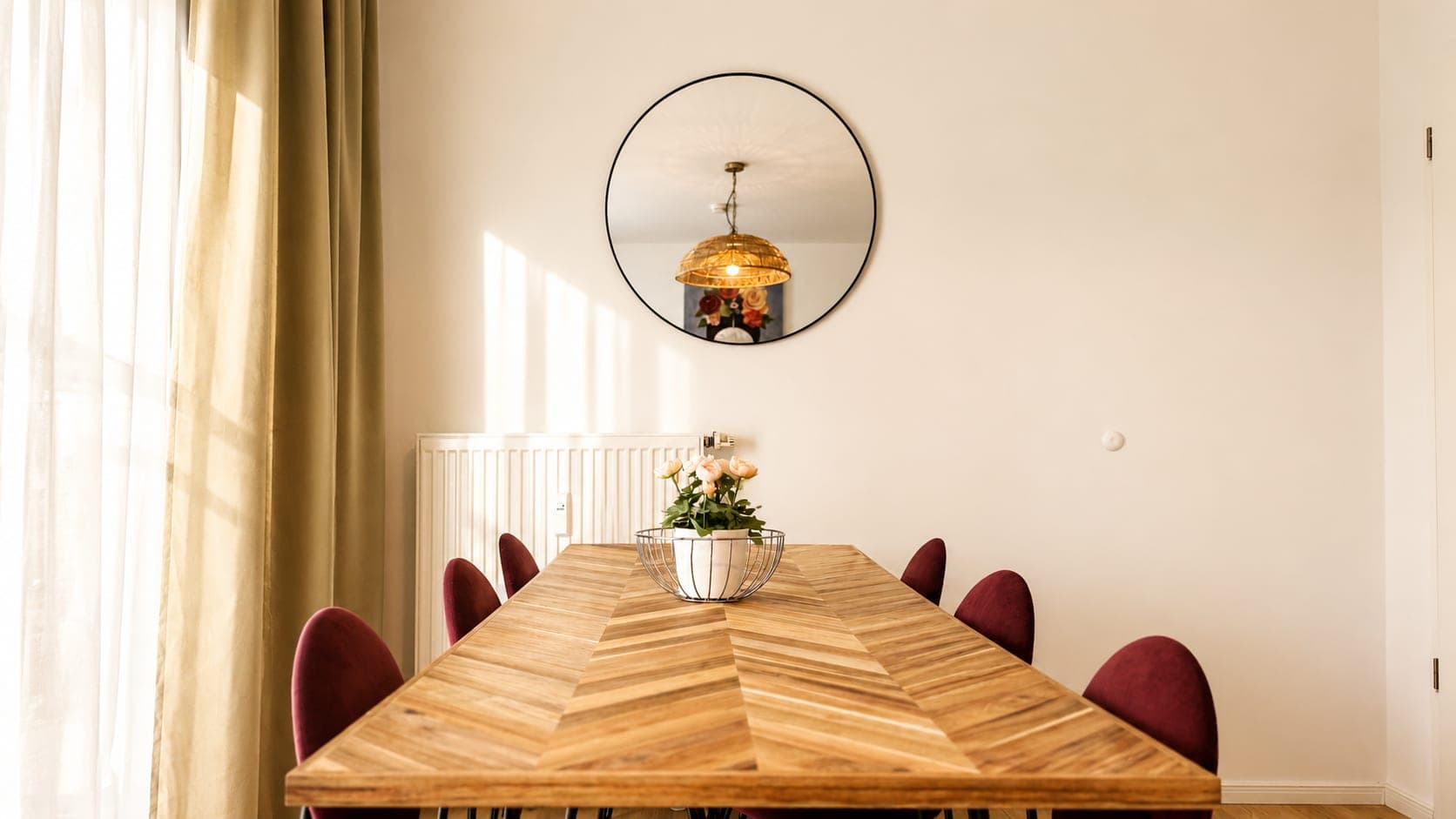 Dining area in Flat 2011, photograph 2 of 2
