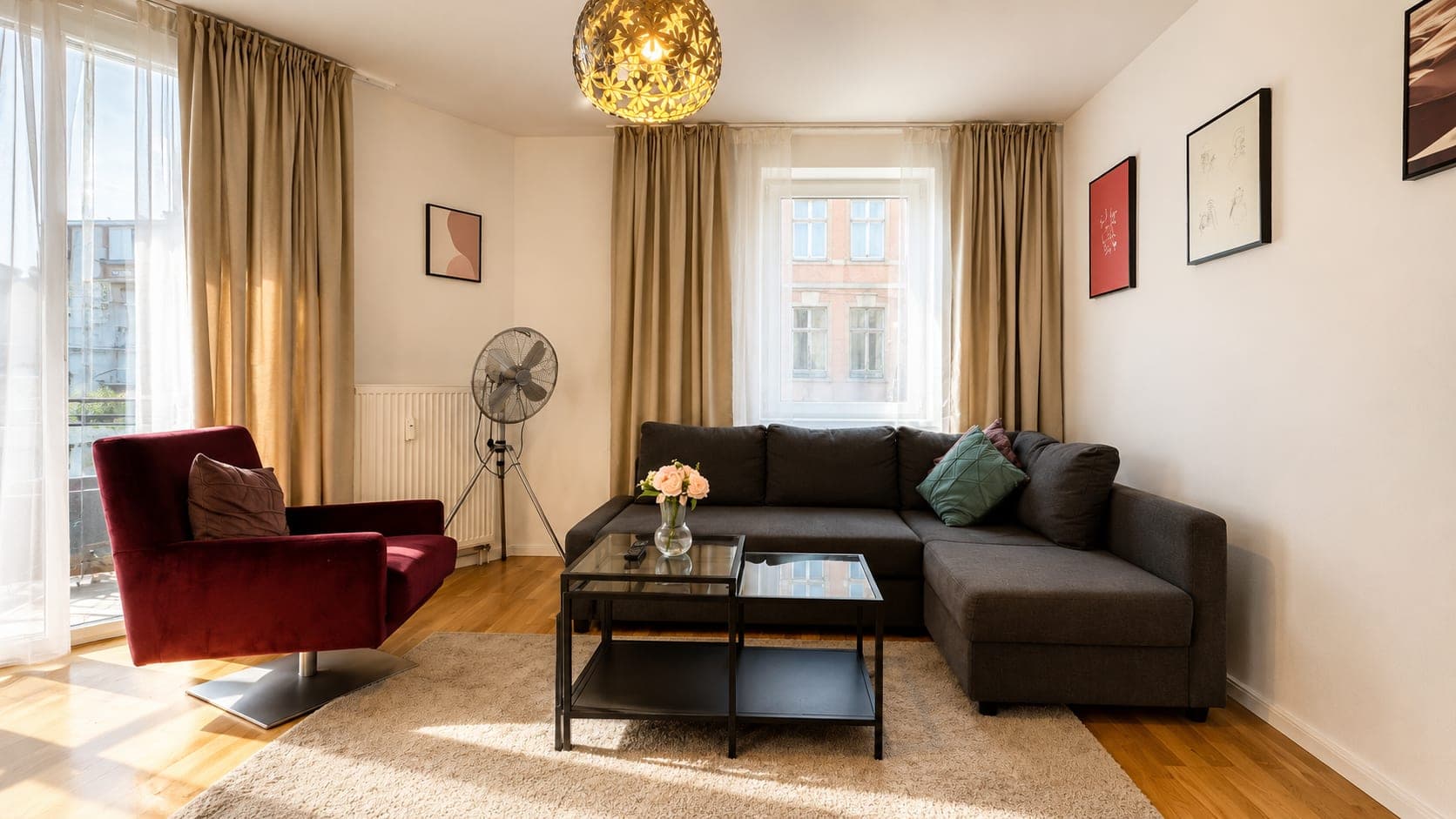 Living room in Flat 202, photograph 2 of 5