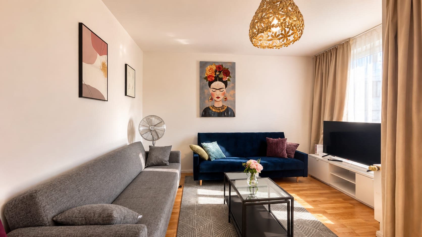 Living room in Flat 2021, photograph 3 of 3