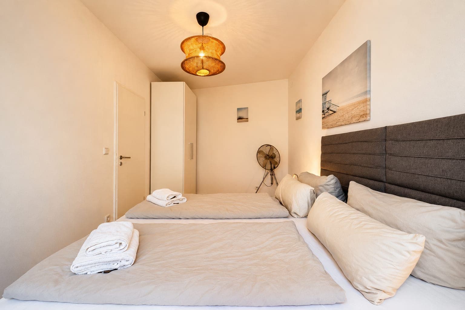 Bedroom in Flat 204, photograph 2 of 5