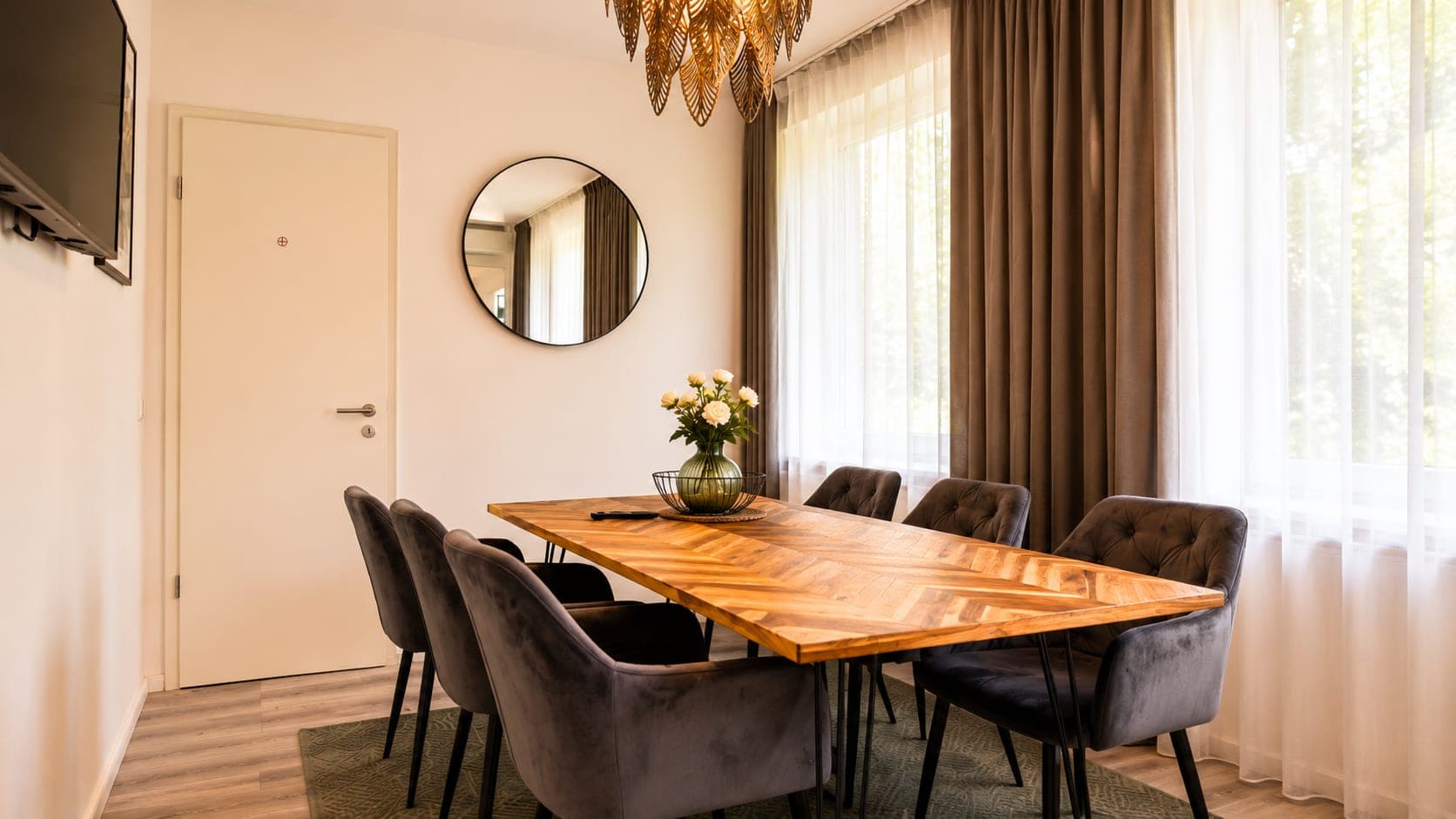 Dining area in Flat 205, photograph 2 of 4