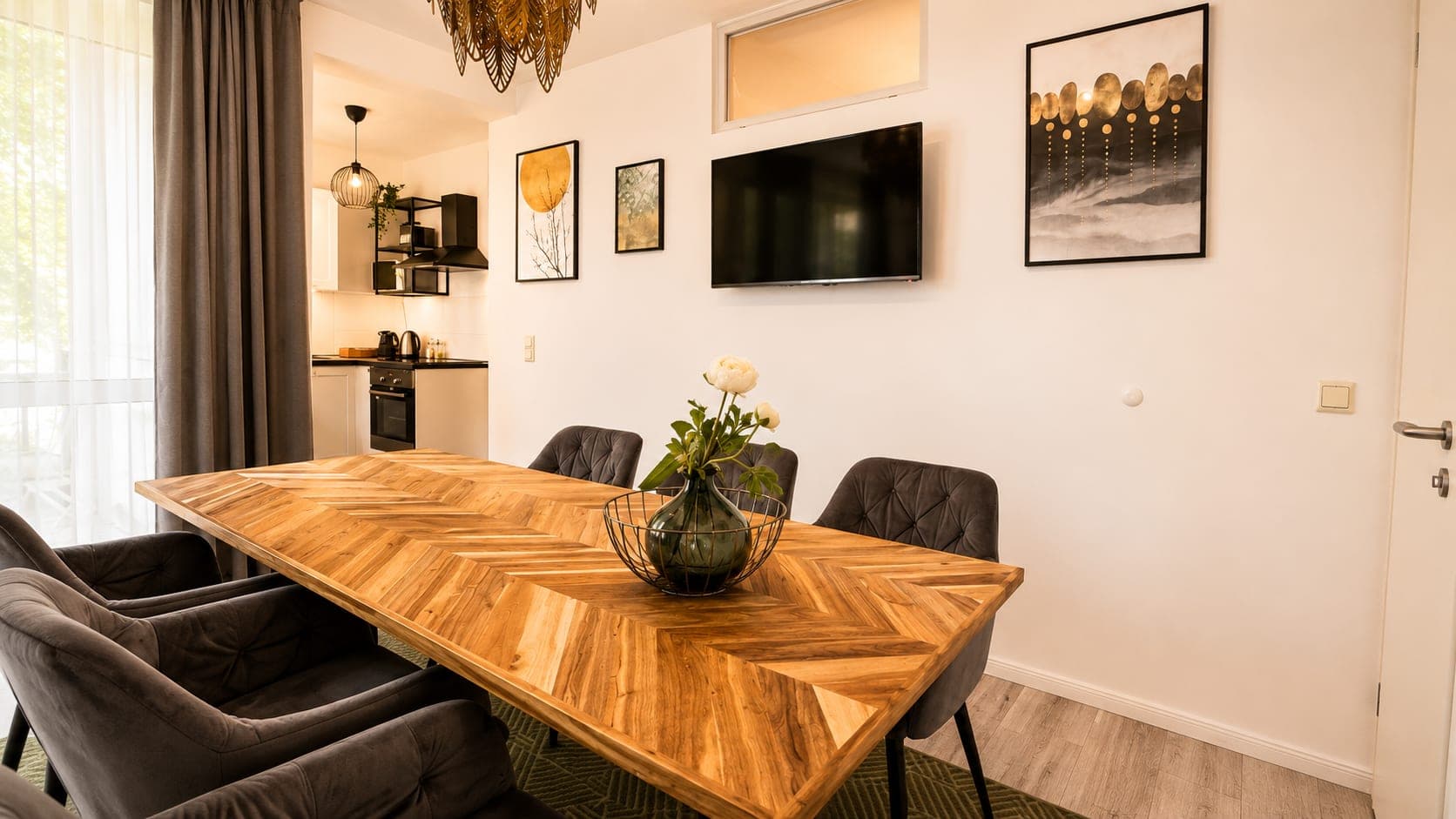 Dining area in Flat 205, photograph 3 of 4