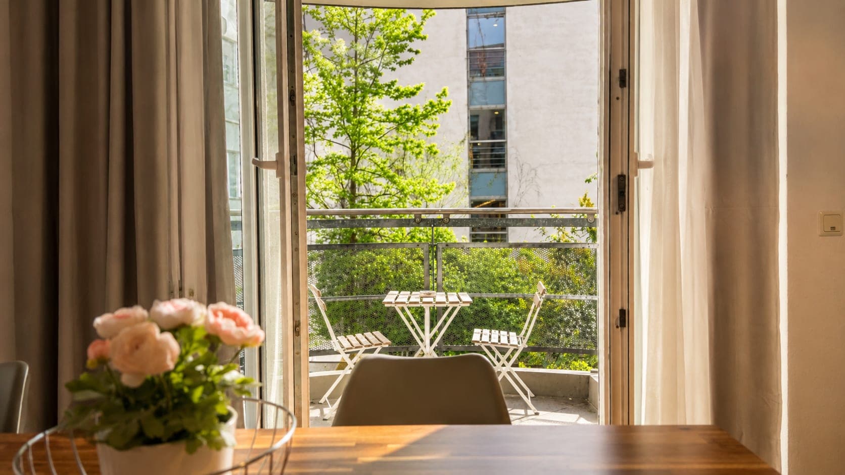 Balcony in Flat 2112, photograph 2 of 2