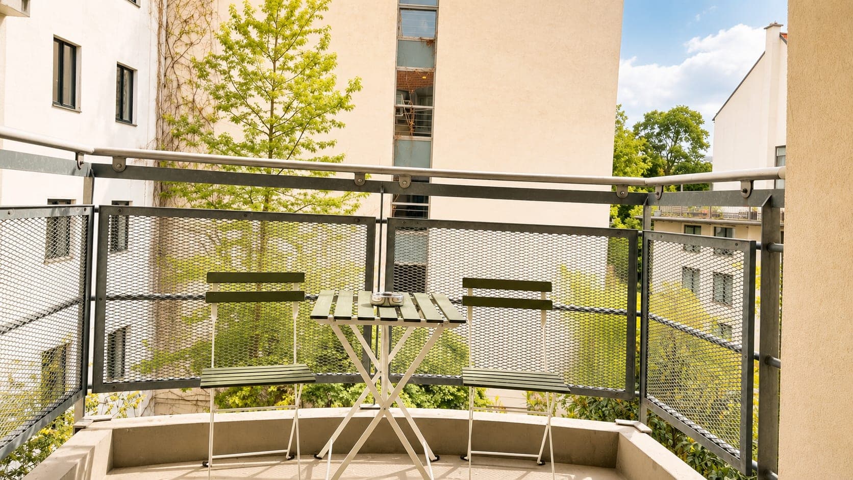 Balcony in Flat 2122, photograph 1 of 2