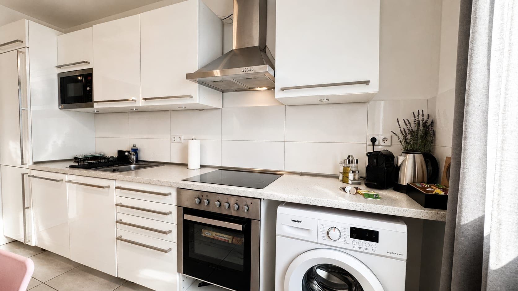 Kitchen in Flat 2122, photograph 3 of 4