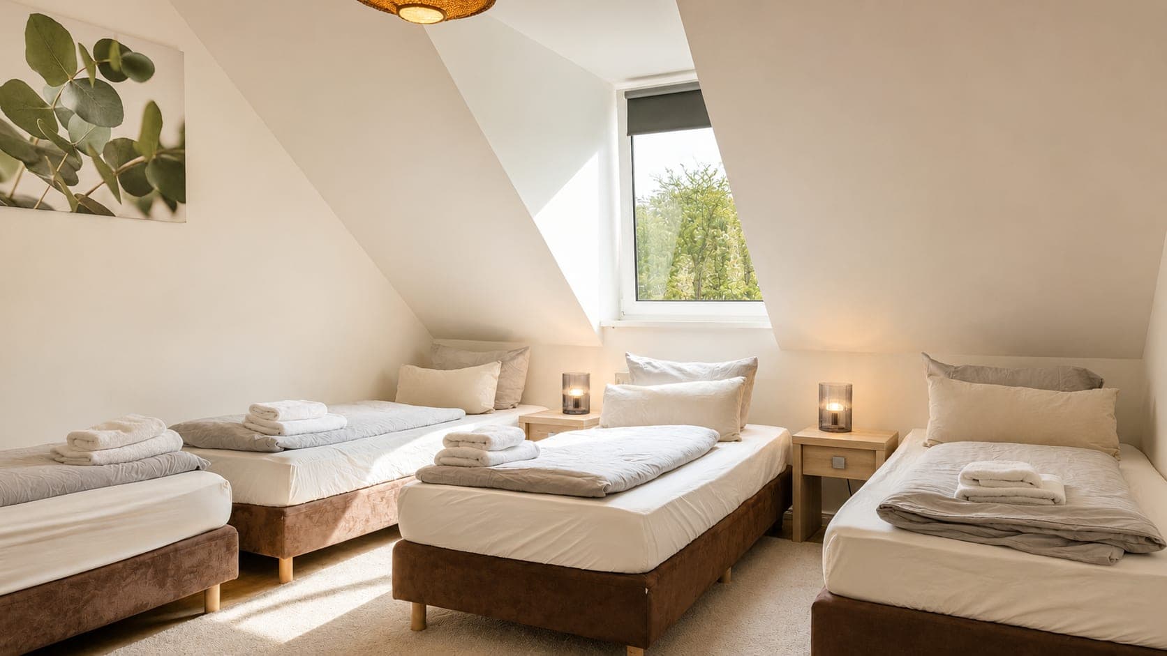 Bedroom 3 in Flat 2142