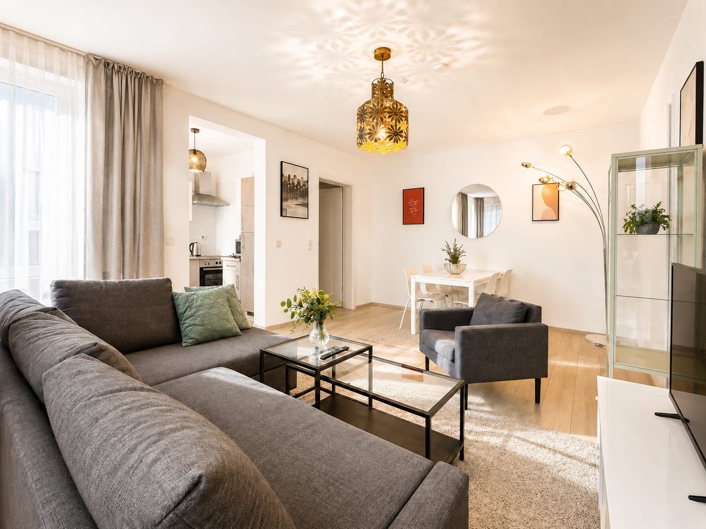 Living room in Flat 305, photograph 4 of 4