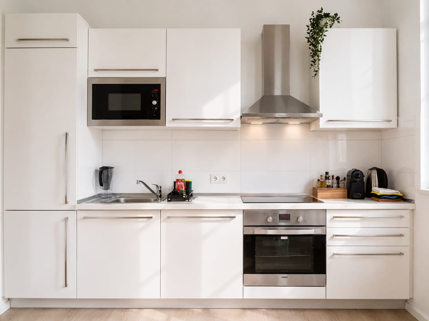 Kitchen in Flat 402, photograph 4 of 4