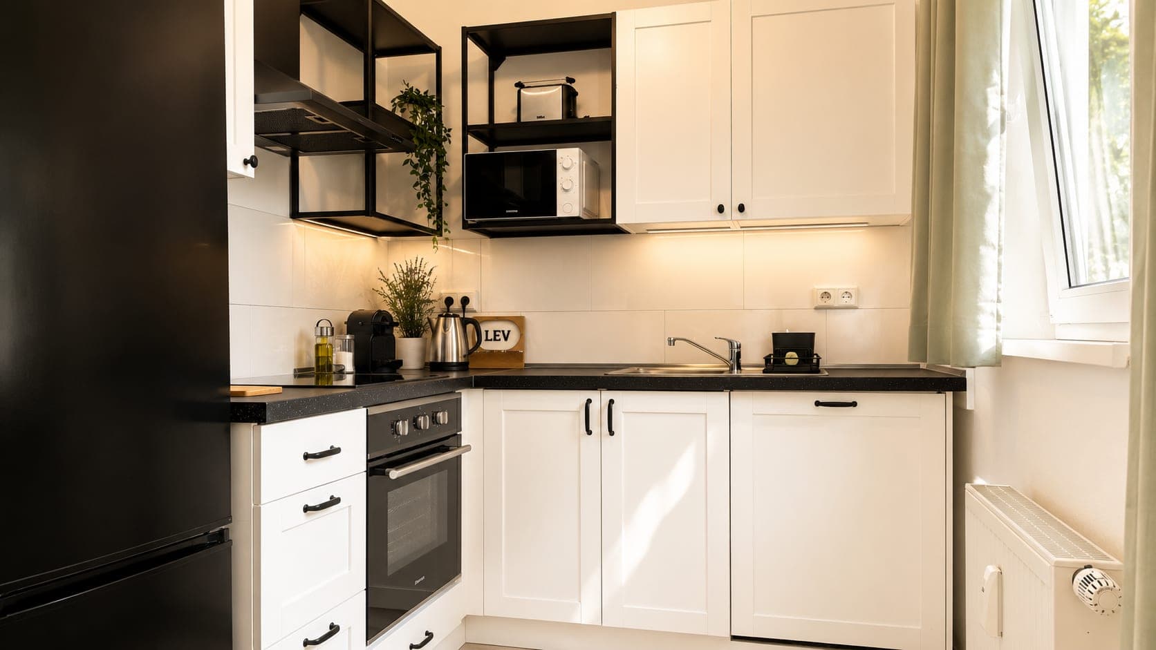 Kitchen in Flat 403, photograph 1 of 3