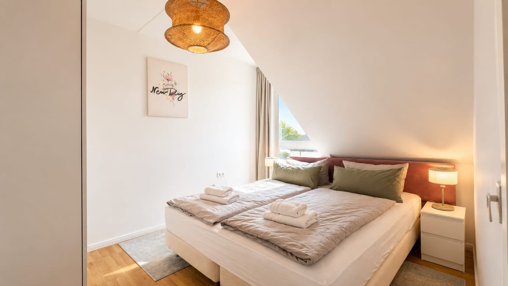 Bedroom 2 in Flat 502, photograph 2 of 2