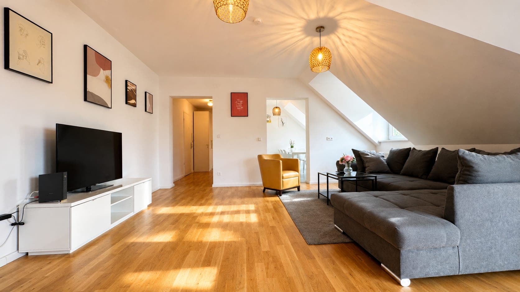 Living room in Flat 502, photograph 5 of 8
