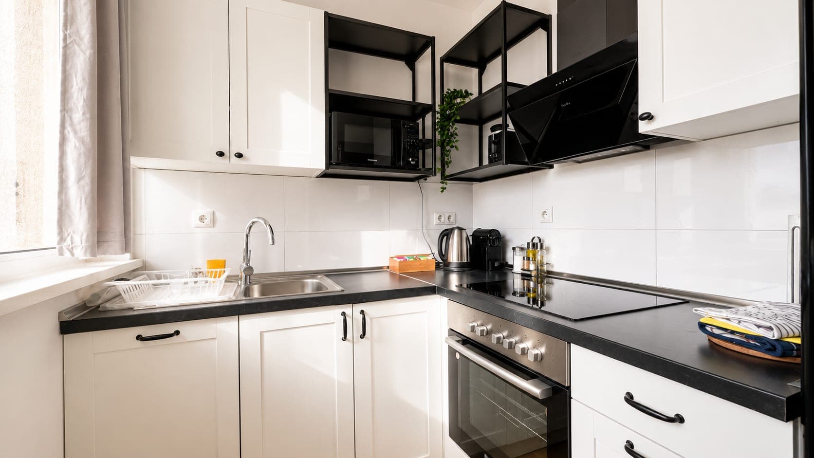 Kitchen in Flat 504, photograph 3 of 3