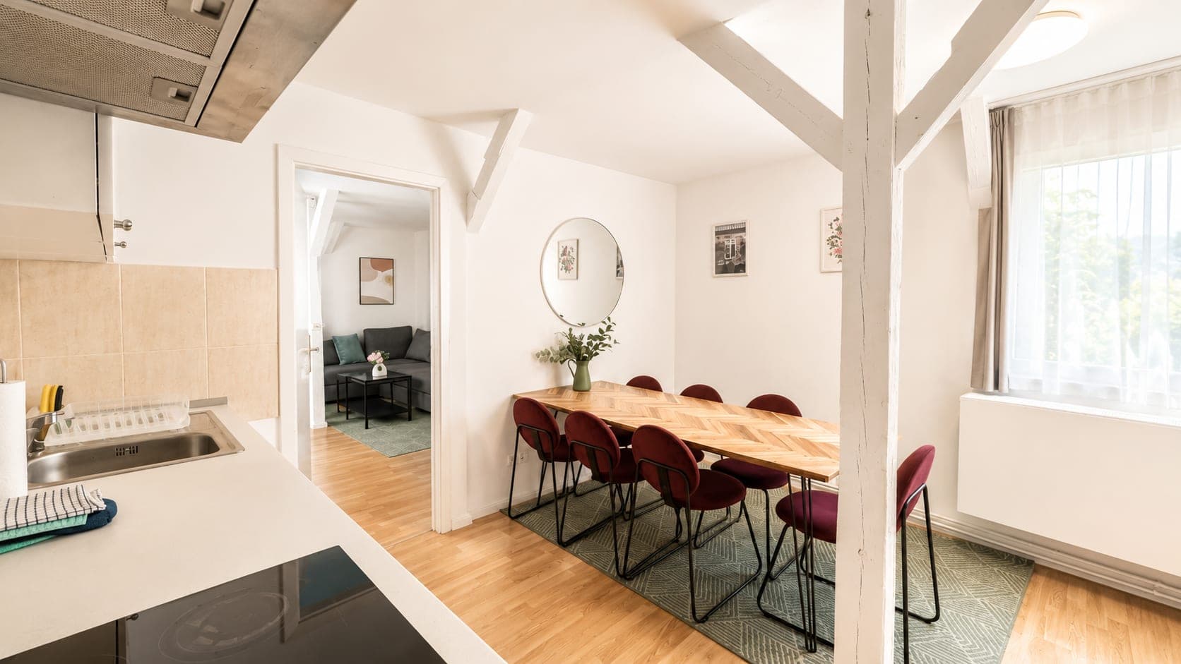 Dining area in Prenzlauer Remise, photograph 1 of 4