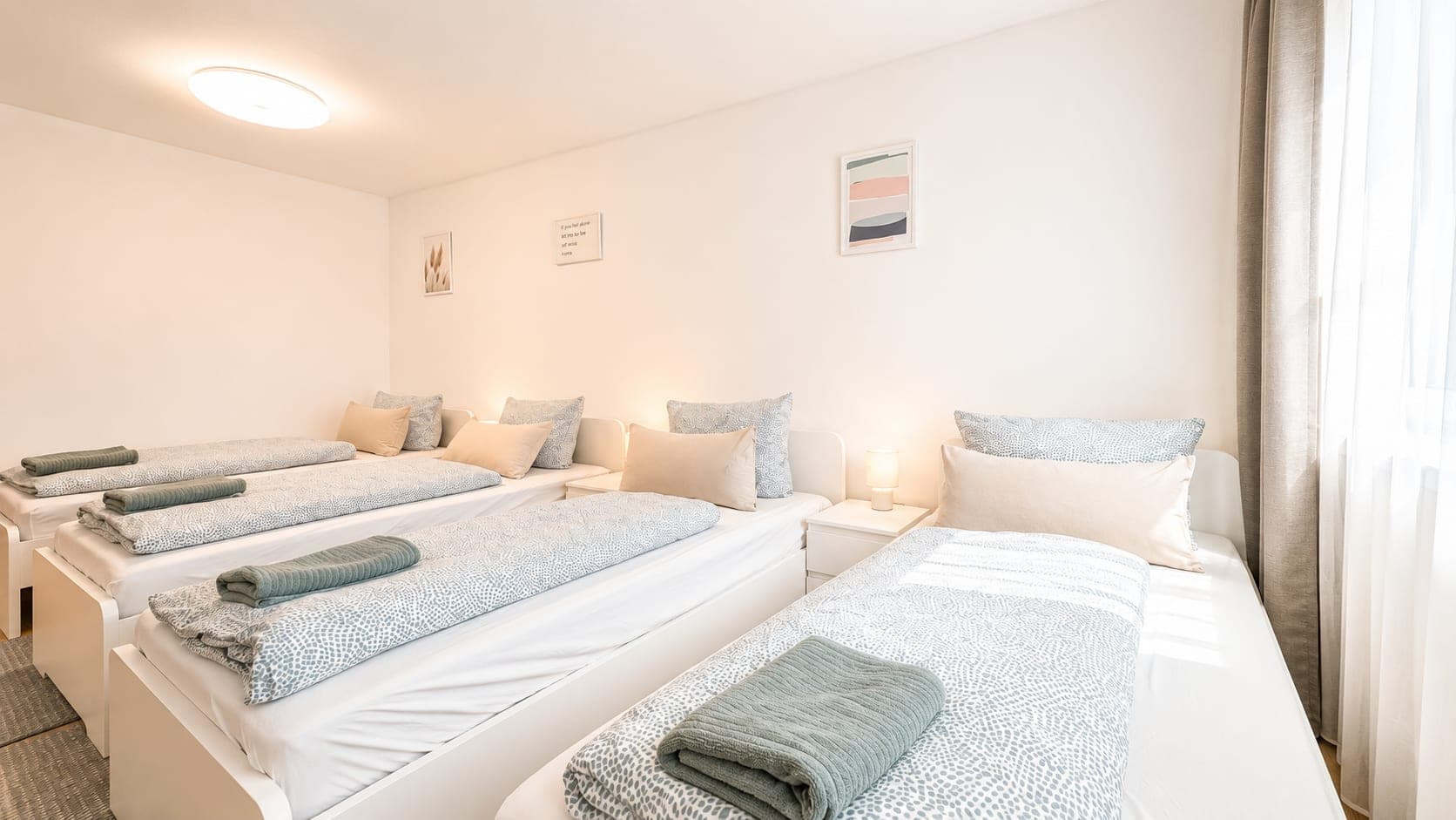 Bedroom 1 in Prenzlauer Remise, photograph 2 of 2