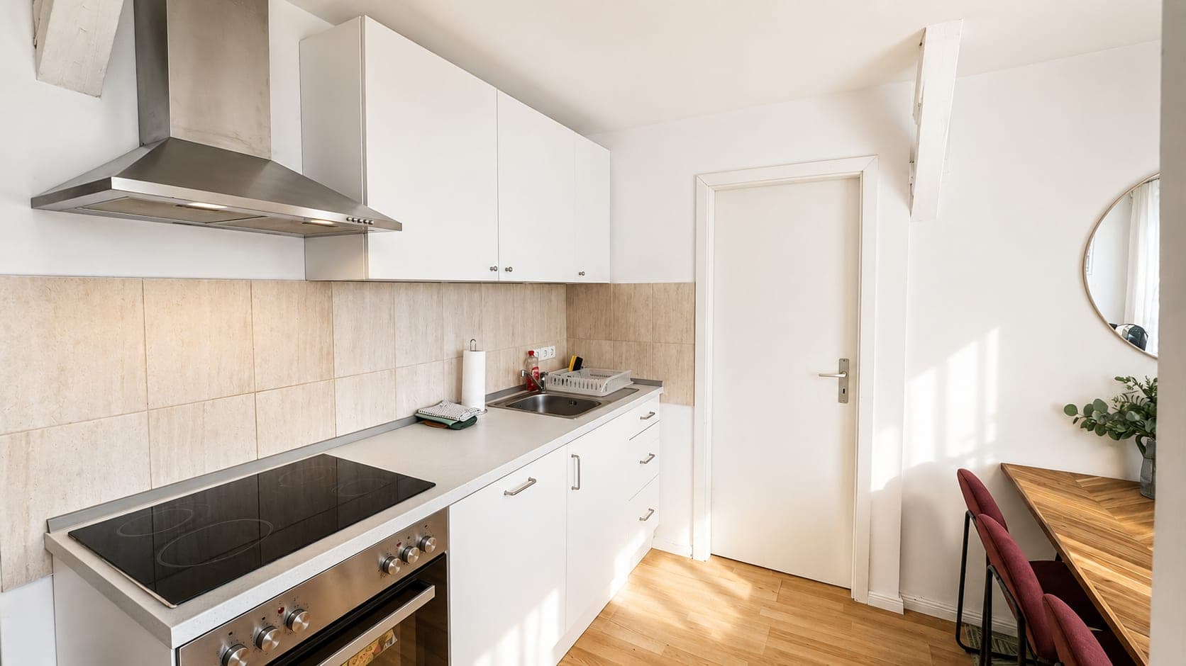 Kitchen in Prenzlauer Remise, photograph 2 of 3