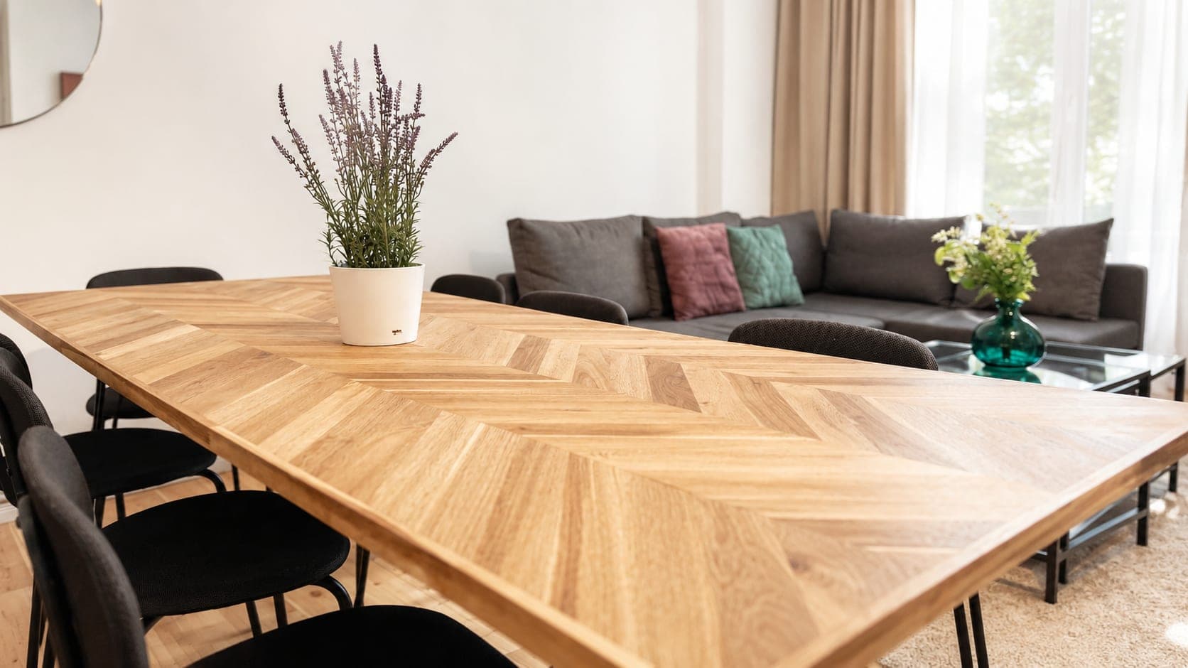 Dining area in Flat R3, photograph 3 of 4