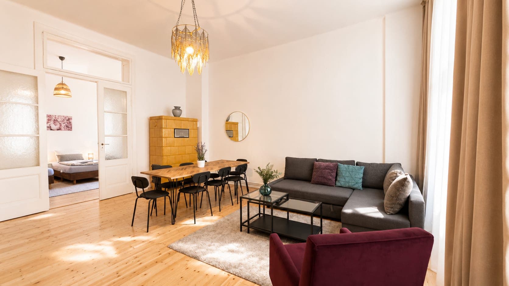 Living room in Flat R3, photograph 4 of 5