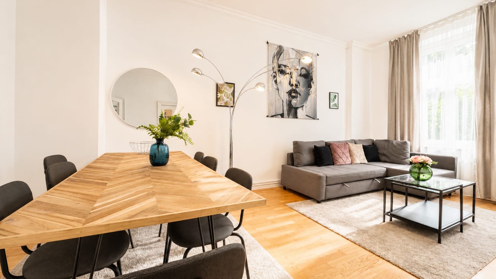 Dining area in Flat R4, photograph 4 of 4