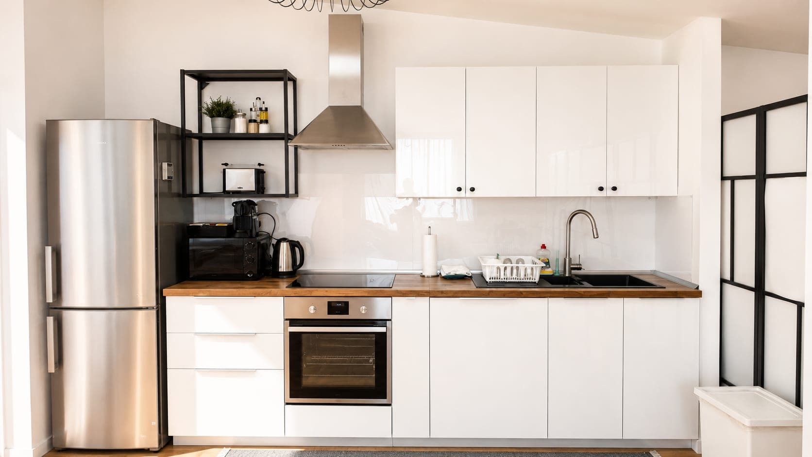Kitchen in Flat R5, photograph 1 of 4