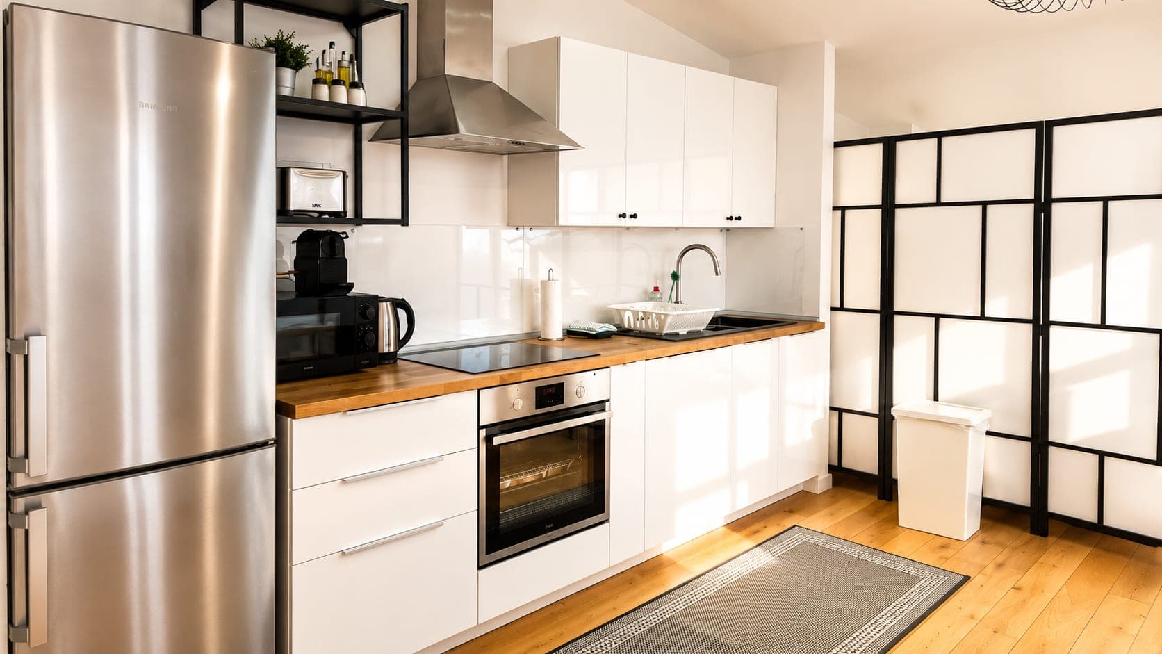 Kitchen in Flat R5, photograph 2 of 4