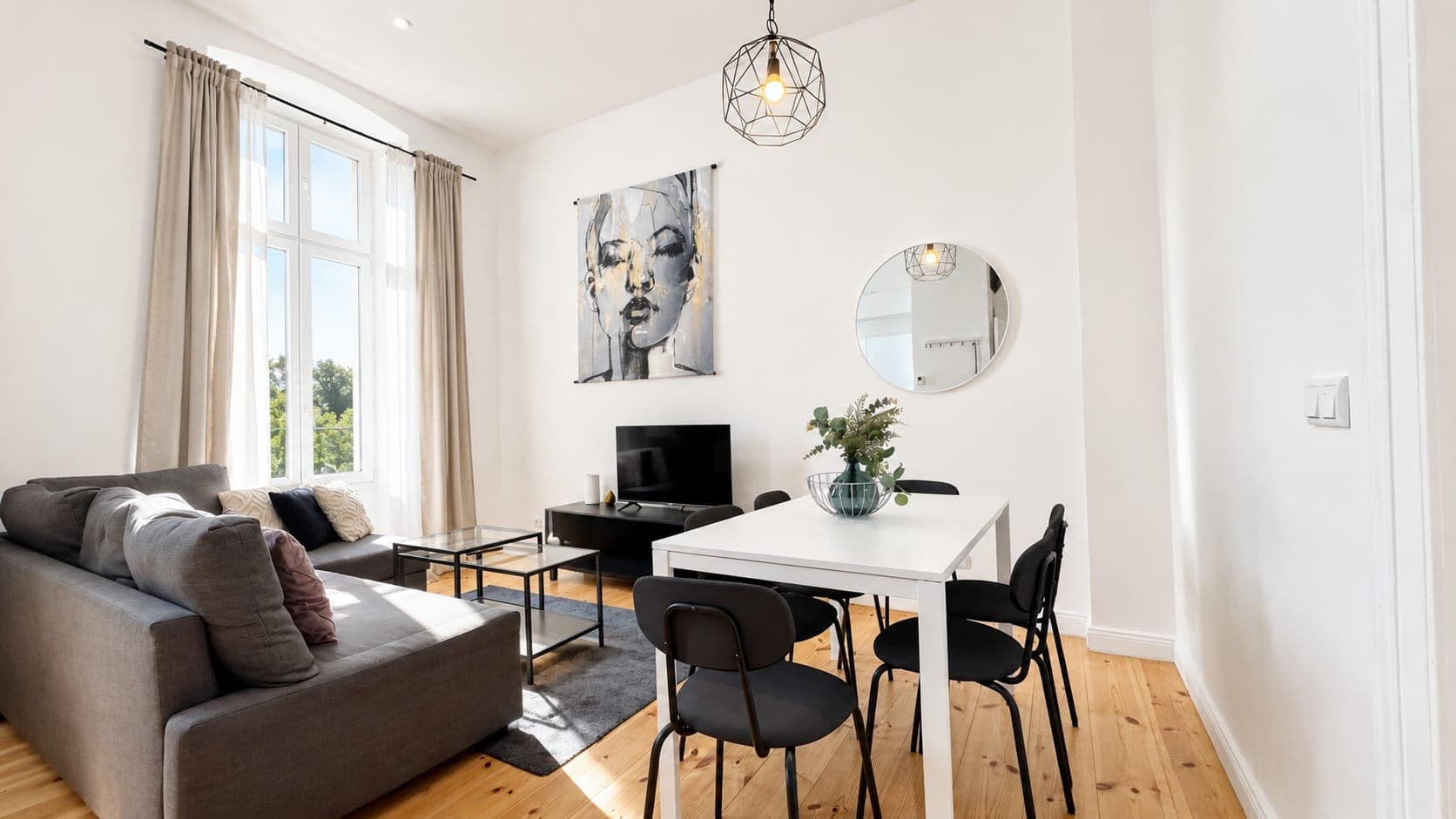 Living room in Flat RL, photograph 2 of 4