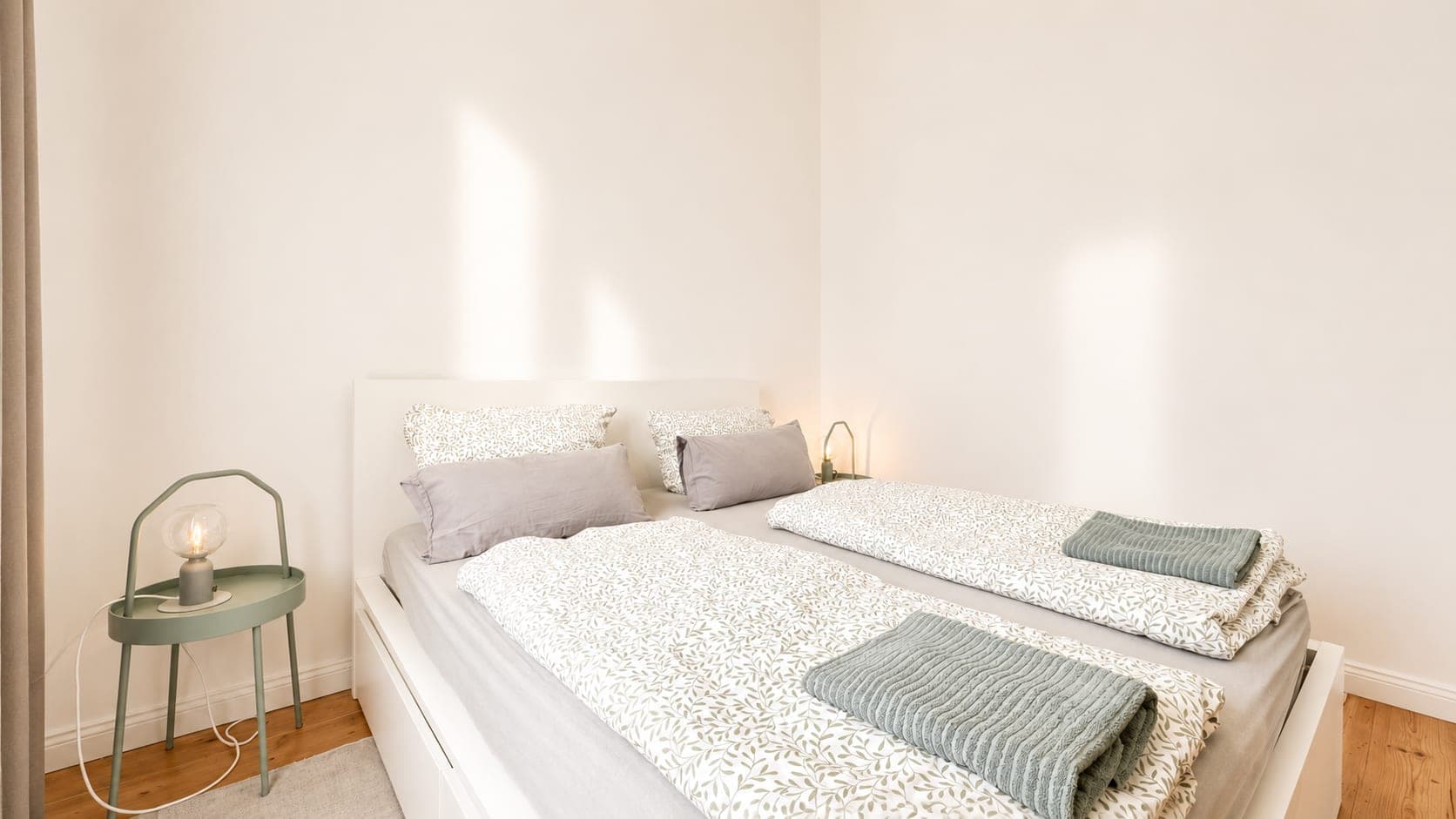 Bedroom 1 in Flat RL, photograph 2 of 2